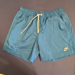 Nike athletic men’s shorts